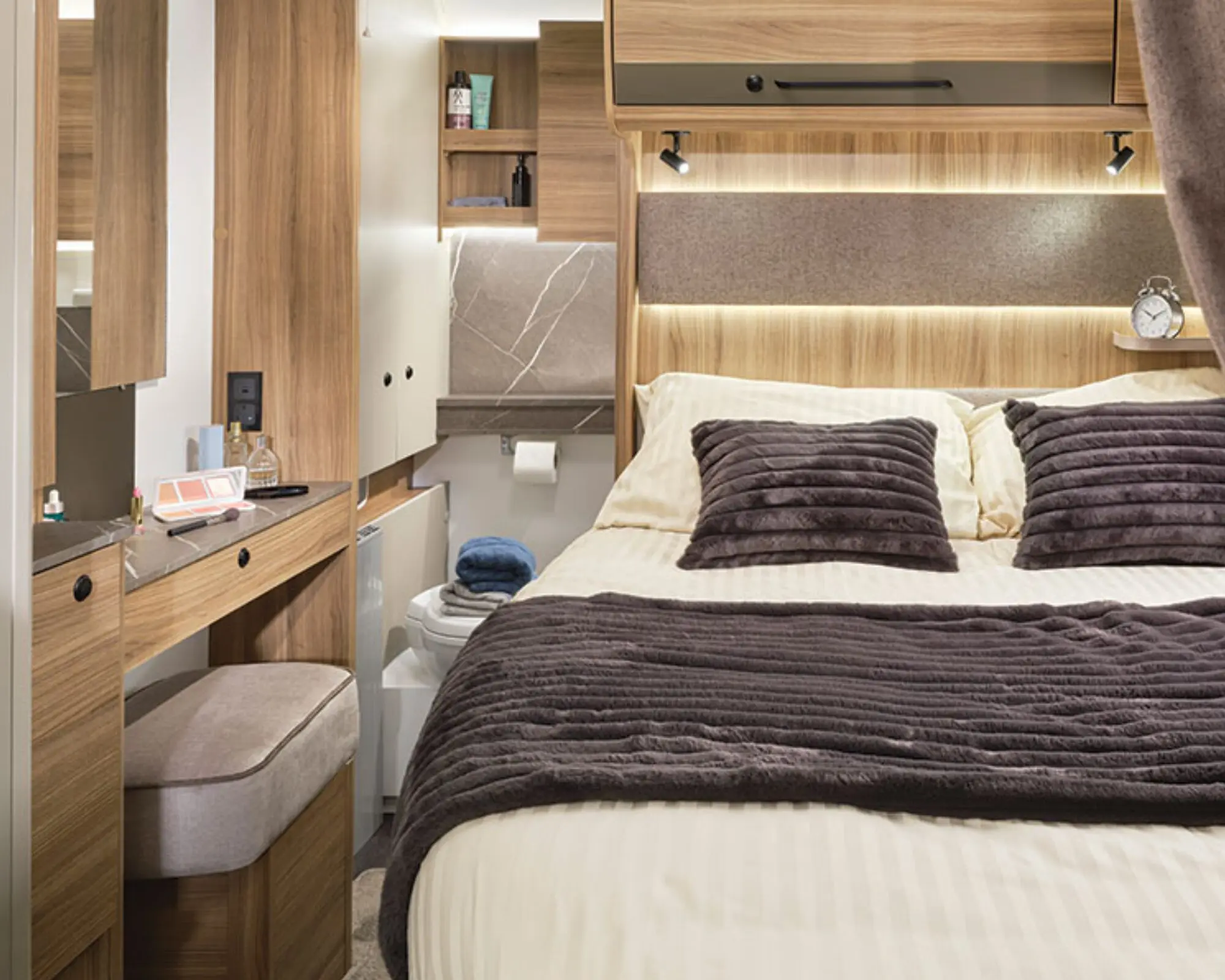 Bailey Autograph 79-4F (4)