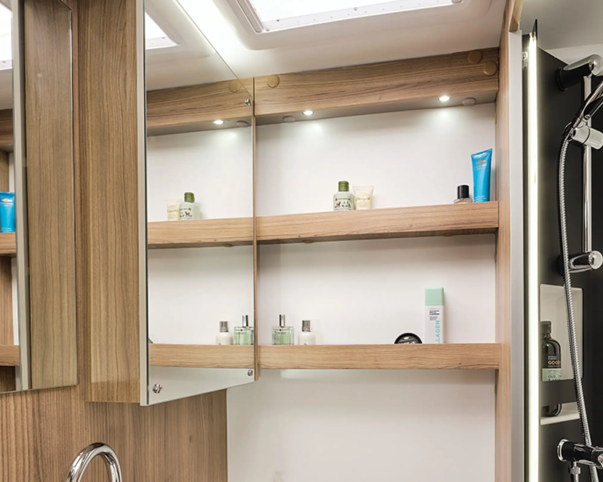 Bailey Autograph 81-5 (5)