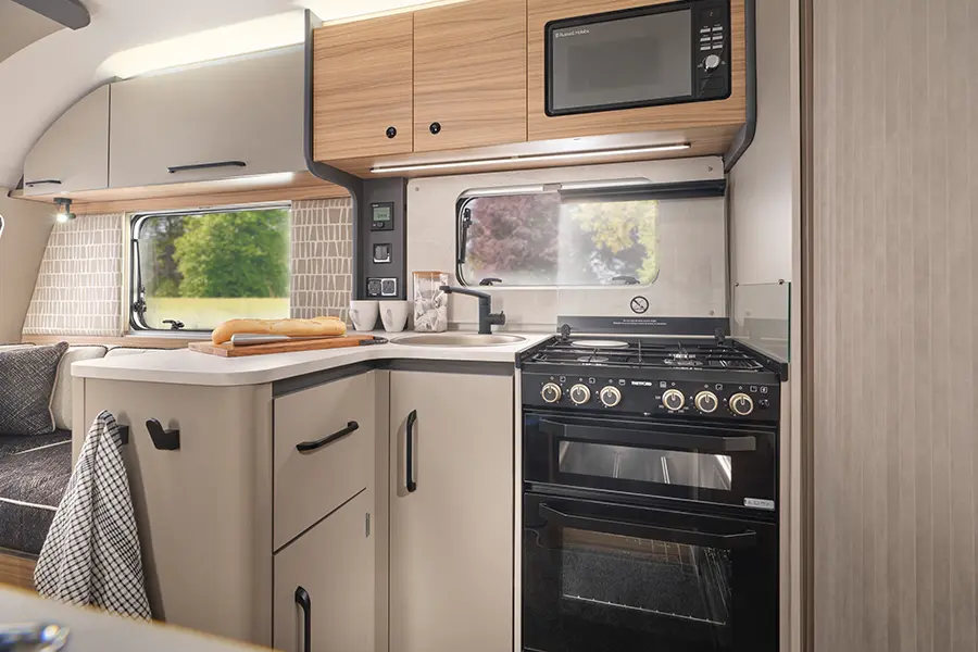 Pegasus-Black-Bologna-kitchen-worktop