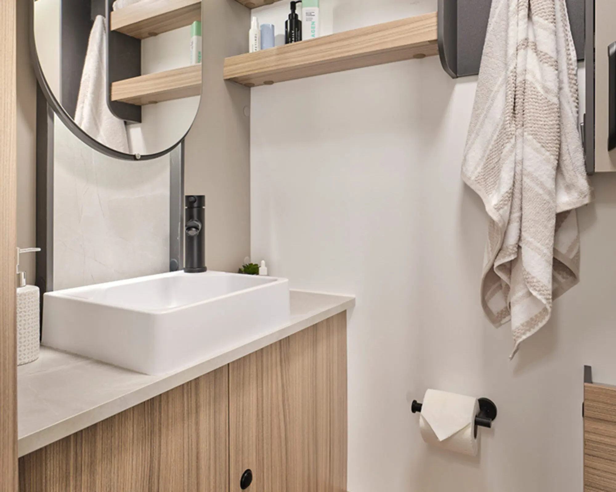 Pegasus Black Messina (4)