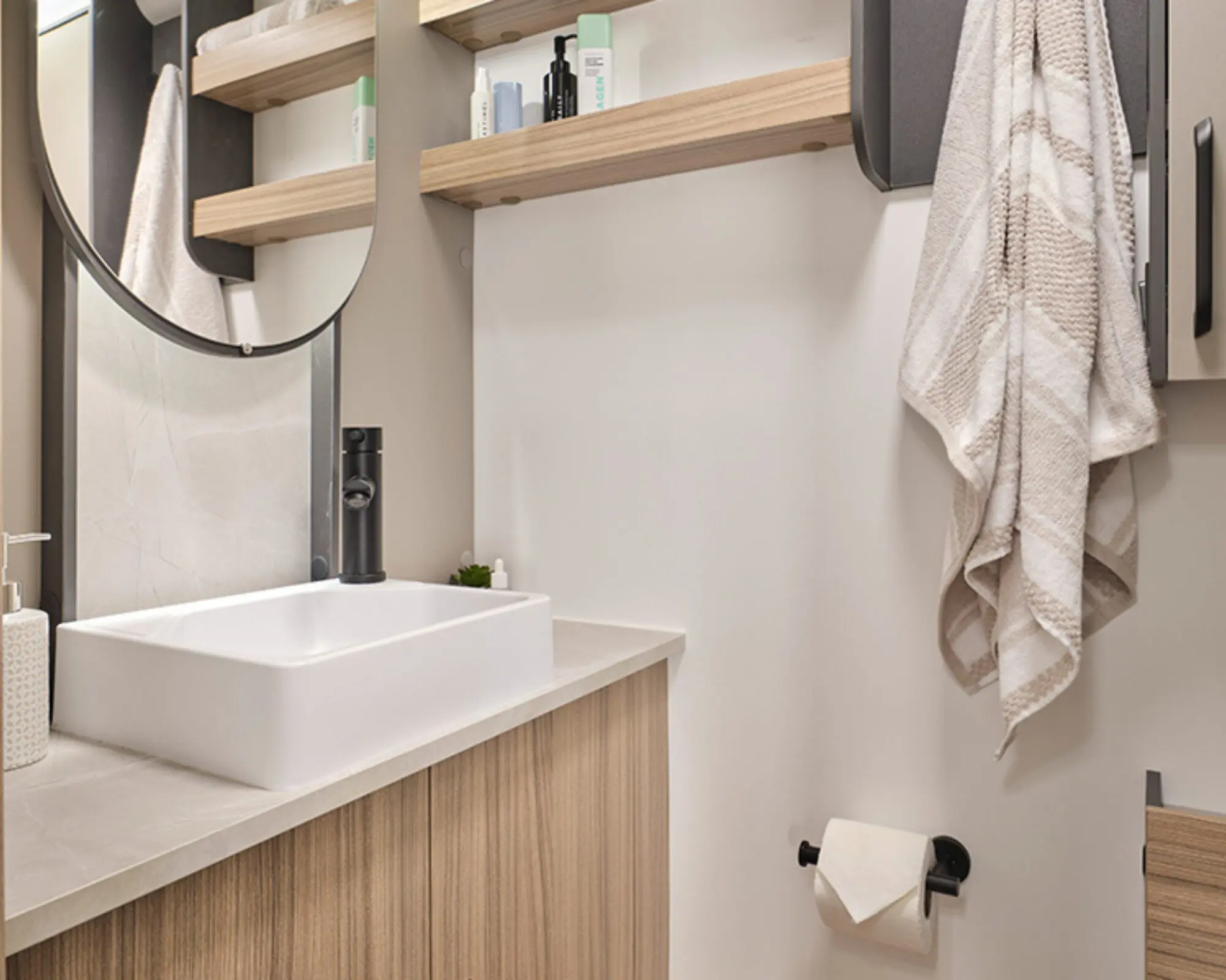 Pegasus Black Portofino (2)