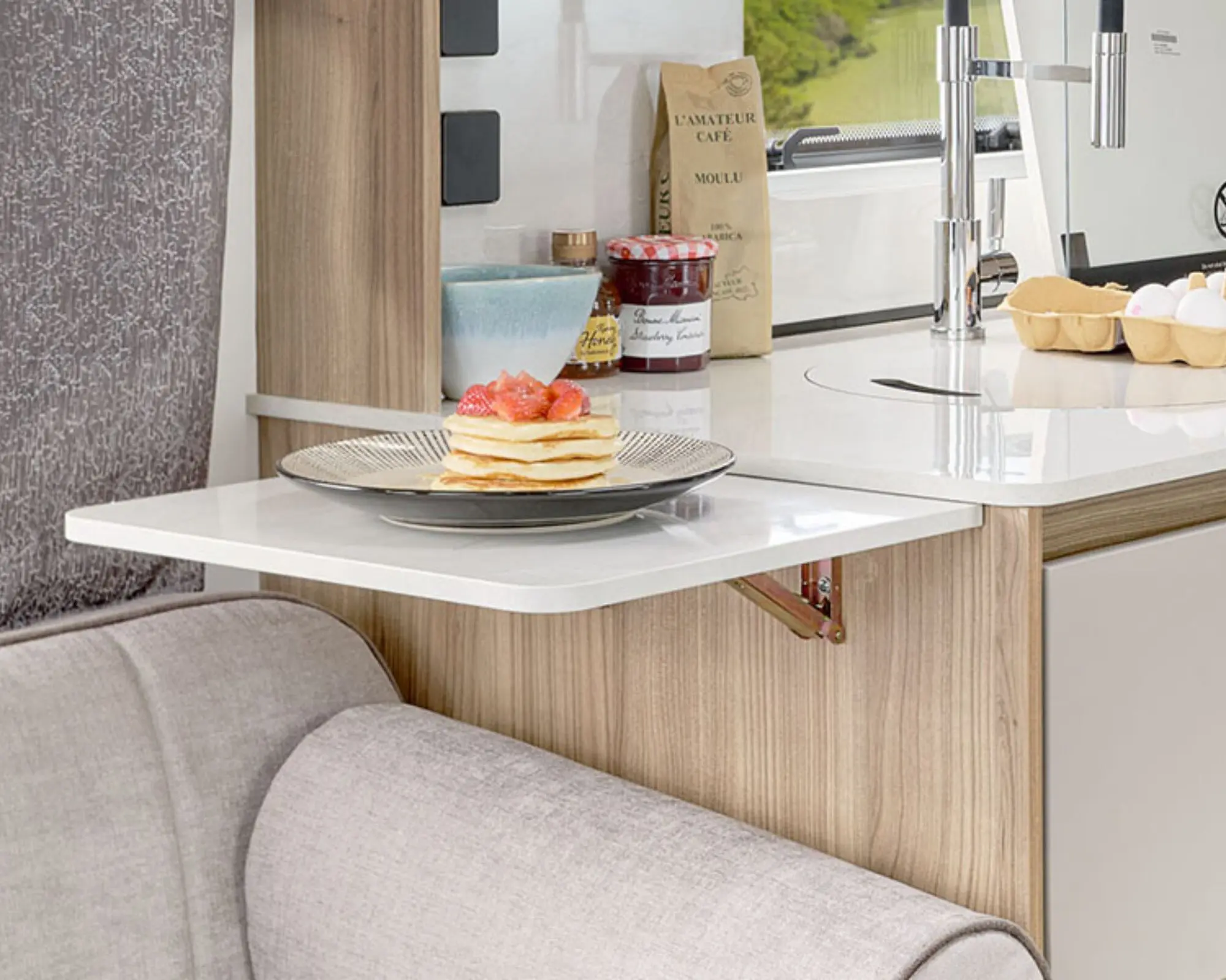 Unicorn Deluxe Cabrera (6)