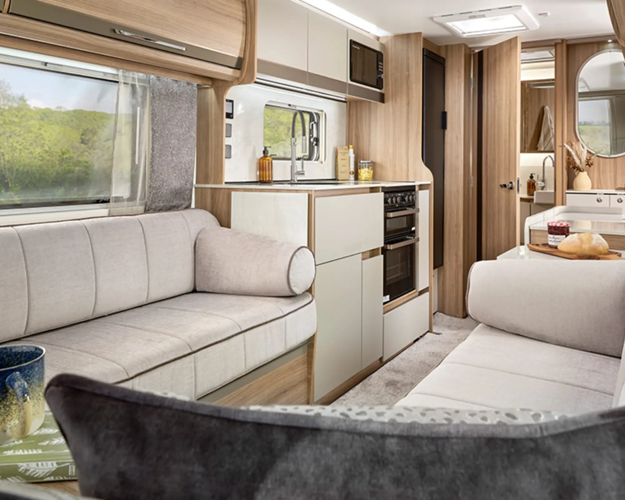 Unicorn Deluxe Seville