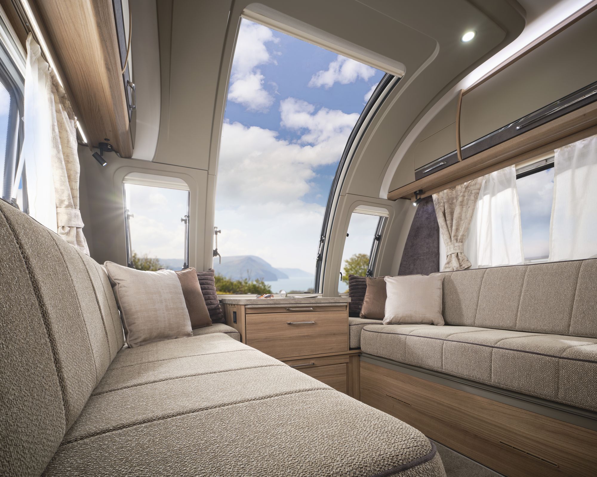 Parallel front lounge in the Bailey Unicorn Grande Lucena 2027